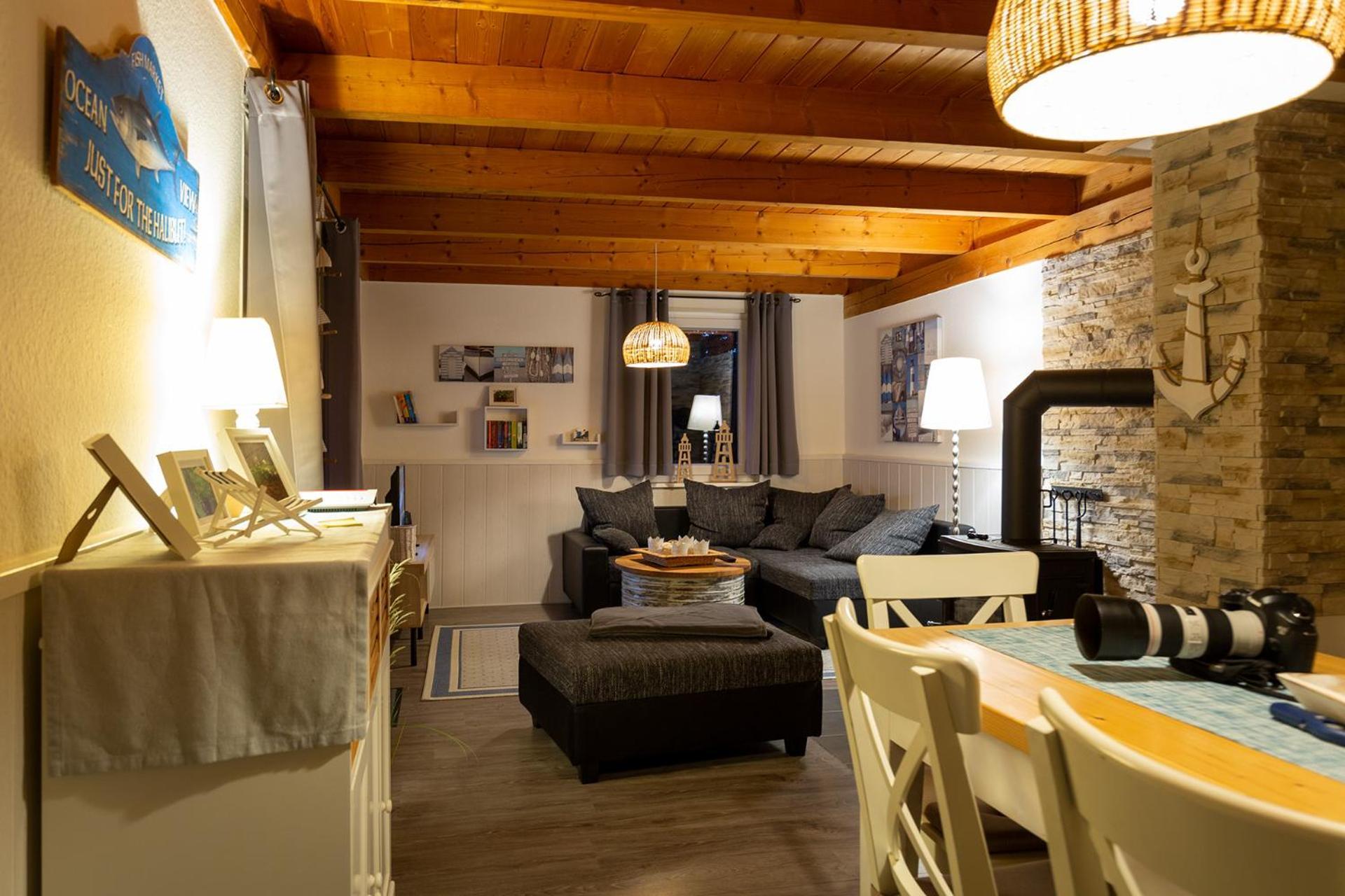 Ferienhaus Am Moenchneversdorfer See Schonwalde am Bungsberg Ngoại thất bức ảnh